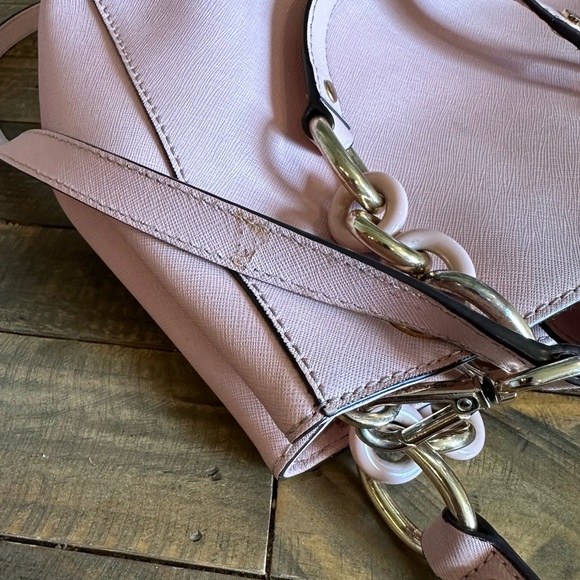 Michael Kors Cynthia Ballet Pink Leather Crossbody Bag - Picture 7 of 8